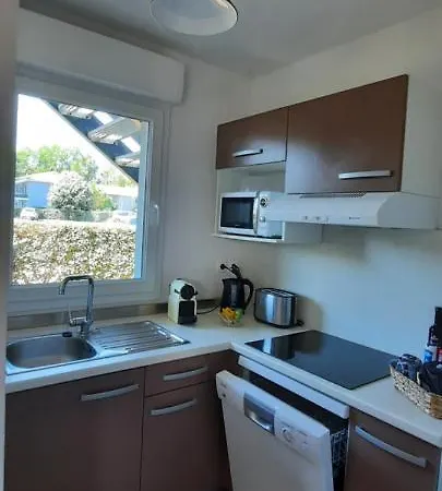 Apartamento Chez Ced Et Laeti, Privé Avec Jardin Et Terrasse Dans Résidence L'estuaire Muni D'une Piscine Couverte Et Aire De Jeu, Linge De Lit Et De Salle D'eau Ainsi Que Télé, Compris Dans Le Tarif Profitez à Fond De Notre Belle Région *