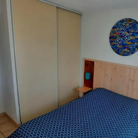Lejlighed Chez Ced Et Laeti, Prive Avec Jardin Et Terrasse Dans L'estuaire Muni D'une Piscine Couverte Et Aire De Jeu, Linge De Lit Et De Salle D'eau Ainsi Que Tele, Compris Dans Le Tarif Profitez A Fond De Notre Belle Region